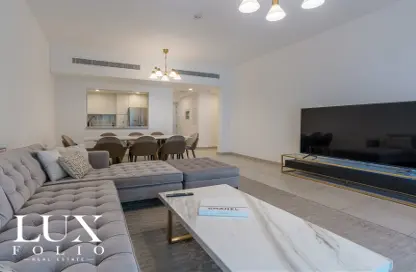 Apartment - 2 Bedrooms - 2 Bathrooms for sale in Lamtara 2 - Madinat Jumeirah Living - Umm Suqeim - Dubai