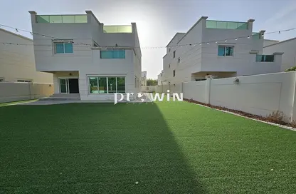 Villa - 4 Bedrooms - 6 Bathrooms for rent in Circle Villas - Jumeirah Village Circle - Dubai