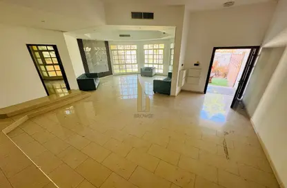 Villa - 4 Bedrooms - 4 Bathrooms for rent in Jumeirah 2 Villas - Jumeirah 2 - Jumeirah - Dubai