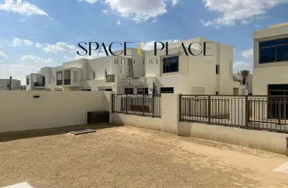 Villa - 4 Bedrooms - 4 Bathrooms for sale in Reem Townhouses - Town Square - Dubai