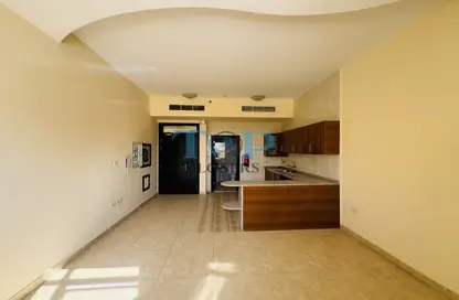 Apartment - 1 Bathroom for rent in Al Ameriya - Al Jimi - Al Ain