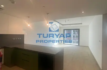 Apartment - 1 Bedroom - 1 Bathroom for sale in Central Park Building 1 - Central Park at City Walk - City Walk - Dubai