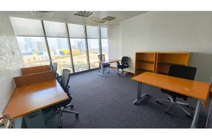 Office Space - Studio - 4 Bathrooms for rent in Tamouh Tower - Marina Square - Al Reem Island - Abu Dhabi