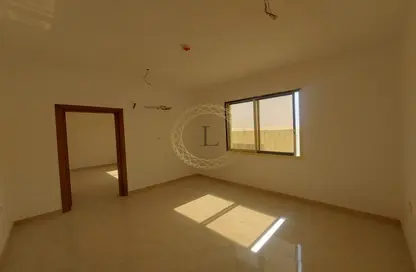 Office Space - Studio - 1 Bathroom for rent in Wadi AL AIN 1 - Al Noud - Al Ain