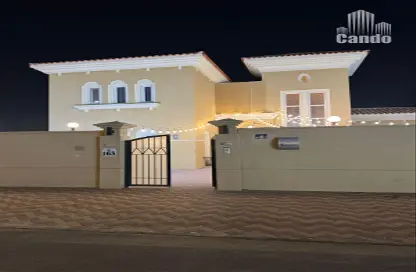 Villa - 4 Bedrooms - 5 Bathrooms for rent in Al Barsha South 1 - Al Barsha South - Al Barsha - Dubai