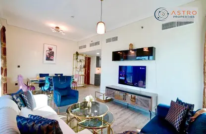 Living / Dining Room image for: Apartment - 3 Bedrooms - 2 Bathrooms for rent in Lake Terrace - Lake Almas East - Jumeirah Lake Towers - Dubai, Image 1