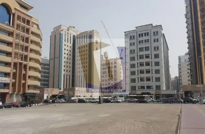 Apartment - 1 Bedroom - 2 Bathrooms for rent in Al Barsha 1 - Al Barsha - Dubai