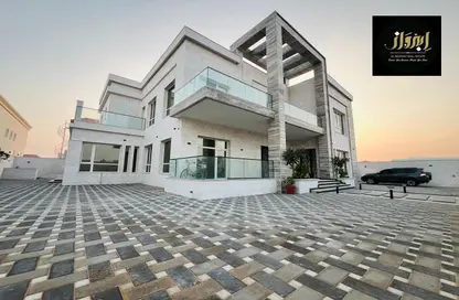 Villa - 5 Bedrooms - 6 Bathrooms for sale in Al Hooshi Villas - Hoshi - Al Badie - Sharjah