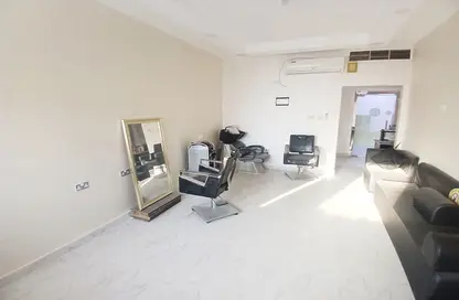 Shop - Studio - 3 Bathrooms for sale in Baniyas - Abu Dhabi