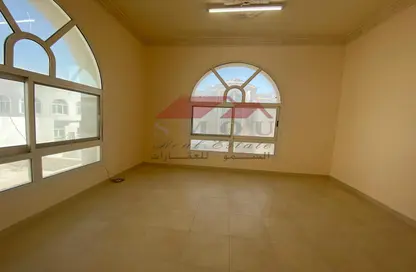 Apartment - 1 Bathroom for rent in Shakhbout City - Abu Dhabi