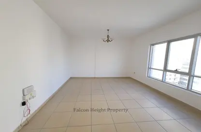 Apartment - 1 Bedroom - 2 Bathrooms for rent in Dar Al Majaz - Jamal Abdul Nasser Street - Al Majaz - Sharjah