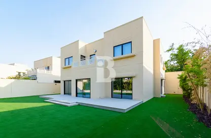 Villa - 5 Bedrooms - 6 Bathrooms for sale in Meadows 4 - Meadows - Dubai