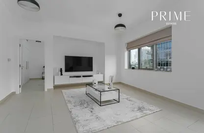 Apartment - 1 Bedroom - 1 Bathroom for sale in South Ridge 3 - South Ridge - Downtown Dubai - Dubai