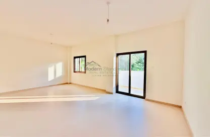 Apartment - 2 Bedrooms - 2 Bathrooms for rent in The Gardens Buildings - The Gardens - Dubai