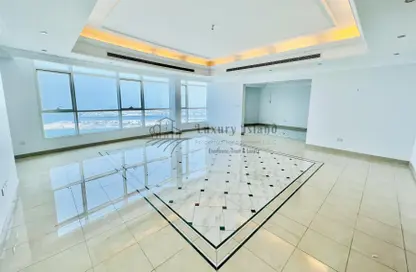 Empty Room image for: Penthouse - 7 Bedrooms for rent in Corniche Road - Abu Dhabi, Image 1