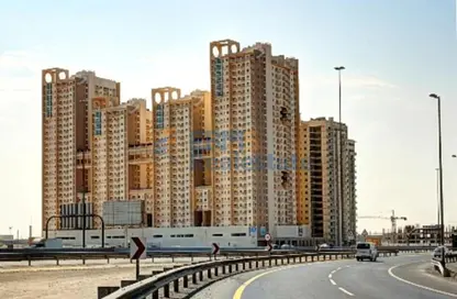 Apartment - 2 Bedrooms - 3 Bathrooms for rent in Centrium Tower 3 - Centrium Towers - Dubai Production City (IMPZ) - Dubai