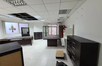 Office Space - Studio - 1 Bathroom for rent in Blue Tower - Sheikh Zayed Road - Dubai