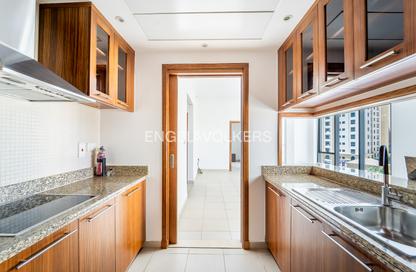 Apartment - 1 Bedroom - 2 Bathrooms for rent in Shemara Tower - Marina Promenade - Dubai Marina - Dubai