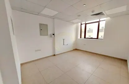 Office Space - Studio - 1 Bathroom for rent in Hai Qesaidah - Central District - Al Ain