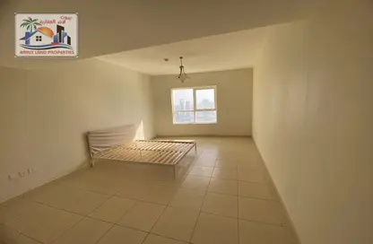 Apartment - 2 Bedrooms - 3 Bathrooms for rent in Al Taawoon Tower 3 - Al Taawoon Towers - Al Khan - Sharjah