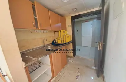 Apartment - 1 Bathroom for rent in Muwaileh Commercial - Sharjah