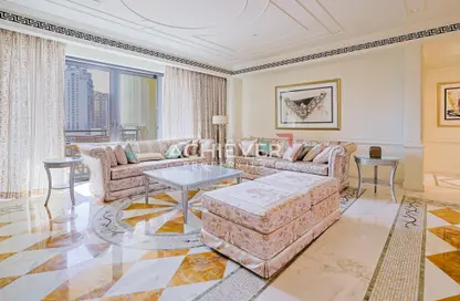 Apartment - 2 Bedrooms - 3 Bathrooms for rent in Palazzo Versace - Culture Village - Dubai