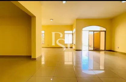 Villa - 5 Bedrooms - 6 Bathrooms for rent in Emirates Compound - Muroor Area - Abu Dhabi