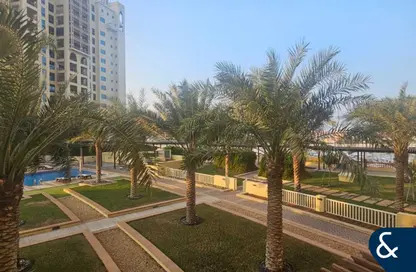 Apartment - 2 Bedrooms - 3 Bathrooms for sale in Marina Residences 6 - Marina Residences - Palm Jumeirah - Dubai