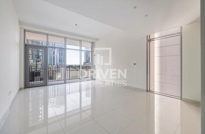 Apartment - 1 Bedroom - 2 Bathrooms for sale in Boulevard Crescent Tower 1 - BLVD Crescent - Downtown Dubai - Dubai