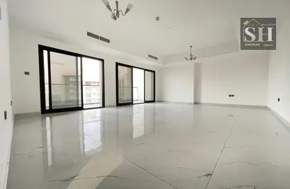 Apartment - 2 Bedrooms - 4 Bathrooms for rent in Golf Community - Al Zorah - Ajman