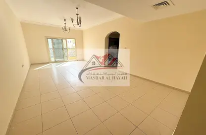 Apartment - 2 Bedrooms - 2 Bathrooms for rent in Muwaileh 29 Building - Muwaileh - Sharjah