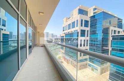 Apartment - 1 Bedroom - 2 Bathrooms for rent in Bay Square Building 9 - Bay Square - Business Bay - Dubai