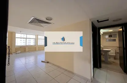 Apartment - 3 Bedrooms - 3 Bathrooms for rent in Airport Road - Abu Dhabi