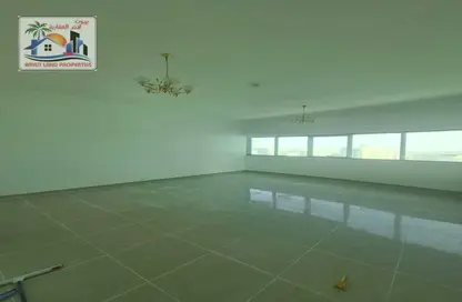 Apartment - 1 Bedroom - 2 Bathrooms for rent in Al Mamzar - Al Mamzar - Sharjah - Sharjah