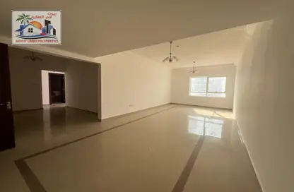 Apartment - 2 Bedrooms - 2 Bathrooms for rent in Al Mamzar - Al Mamzar - Sharjah - Sharjah