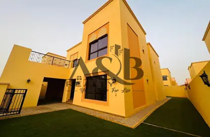 Villa - 4 Bedrooms - 6 Bathrooms for rent in Nad Al Sheba Villas - Nad Al Sheba 3 - Nad Al Sheba - Dubai