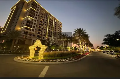 Apartment - 2 Bedrooms - 2 Bathrooms for rent in Zahra Breeze Apartments - Town Square - Dubai