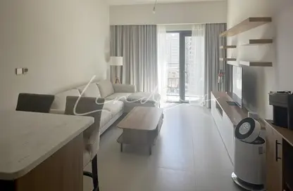 Apartment - 1 Bedroom - 1 Bathroom for rent in Burj Royale - Downtown Dubai - Dubai