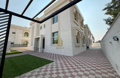 Villa - 7 Bedrooms - 5 Bathrooms for rent in Umm Suqeim 1 Villas - Umm Suqeim 1 - Umm Suqeim - Dubai