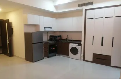 Apartment - 1 Bathroom for rent in Lawnz by Danube Block 3 - Lawnz by Danube - International City - Dubai