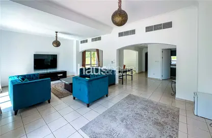 Villa - 4 Bedrooms - 4 Bathrooms for rent in Meadows 9 - Meadows - Dubai