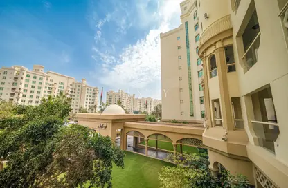 Apartment - 2 Bedrooms - 3 Bathrooms for rent in Abu Keibal - Shoreline Apartments - Palm Jumeirah - Dubai