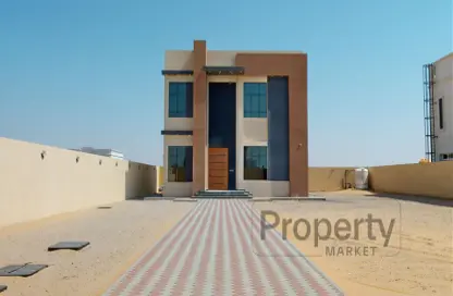 Apartment - 5 Bedrooms - 5 Bathrooms for rent in Al Aweer 1 - Al Aweer - Dubai