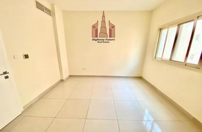 Apartment - 3 Bedrooms - 3 Bathrooms for rent in Muwailih Building - Muwaileh - Sharjah