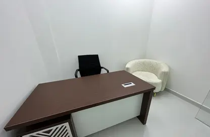 Office Space - Studio - 1 Bathroom for rent in Red Avenue - Al Garhoud - Dubai