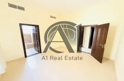 Apartment - 2 Bedrooms - 3 Bathrooms for rent in Central District - Al Ain