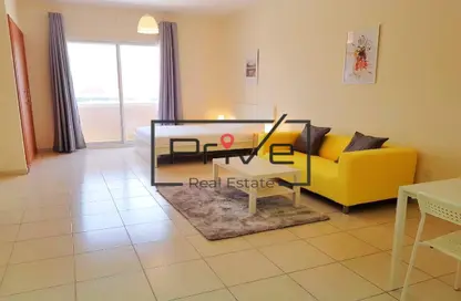 Apartment - 1 Bathroom for rent in Maple 1 - Emirates Gardens 2 - Jumeirah Village Circle - Dubai