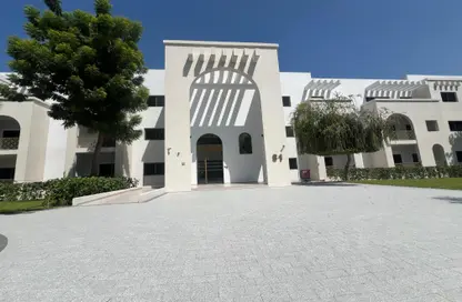 Apartment - 2 Bedrooms - 2 Bathrooms for rent in The Gardens Buildings - The Gardens - Dubai