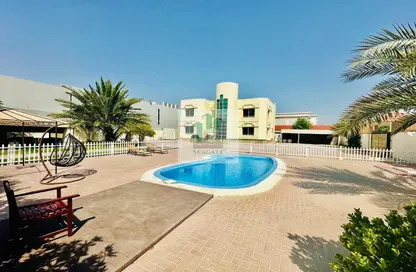 Villa - 4 Bedrooms - 5 Bathrooms for rent in Umm Suqeim 2 Villas - Umm Suqeim 2 - Umm Suqeim - Dubai