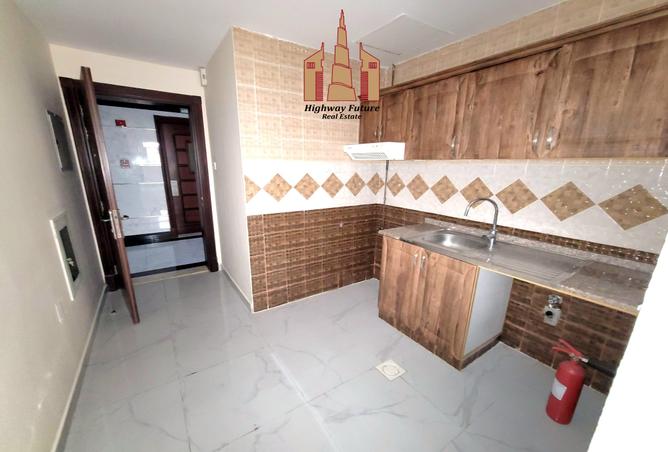 Apartment - Studio - 1 Bathroom for rent in Muwaileh 29 Building - Muwaileh - Sharjah